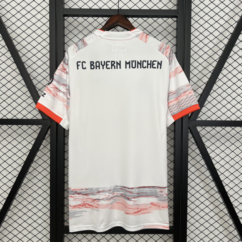 Bayern Munich 2025/26 Third Away Kit - Image 3