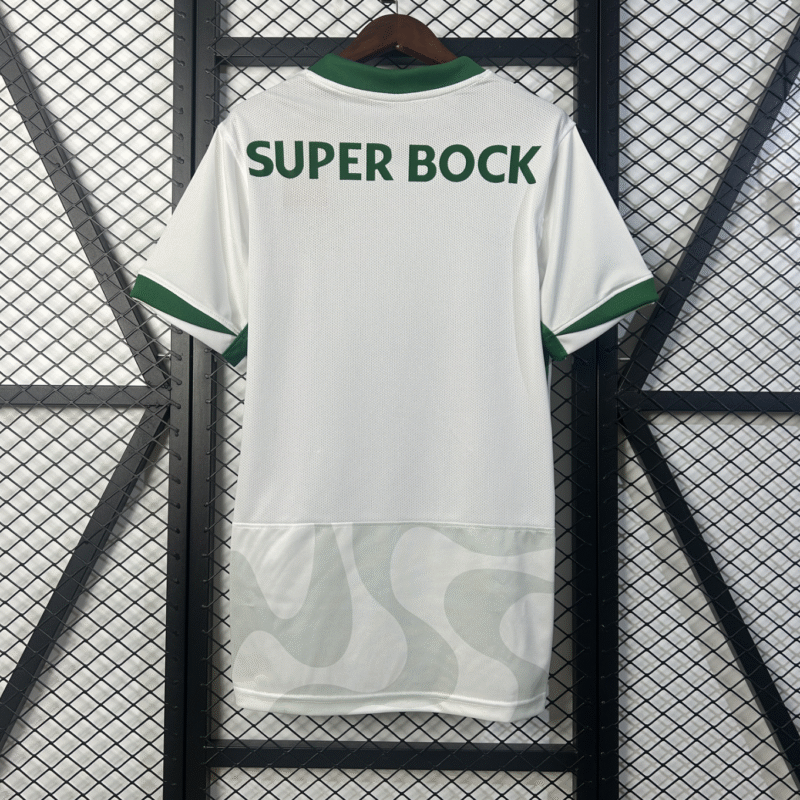Sporting Lisbon 2025/26 Away Kit - Image 3